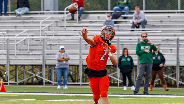 Edwardsville senior quarterback Jake Curry